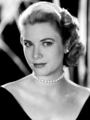 grace-kelly-1953 pearls - elegant and ladylike - pearl photos.jpg